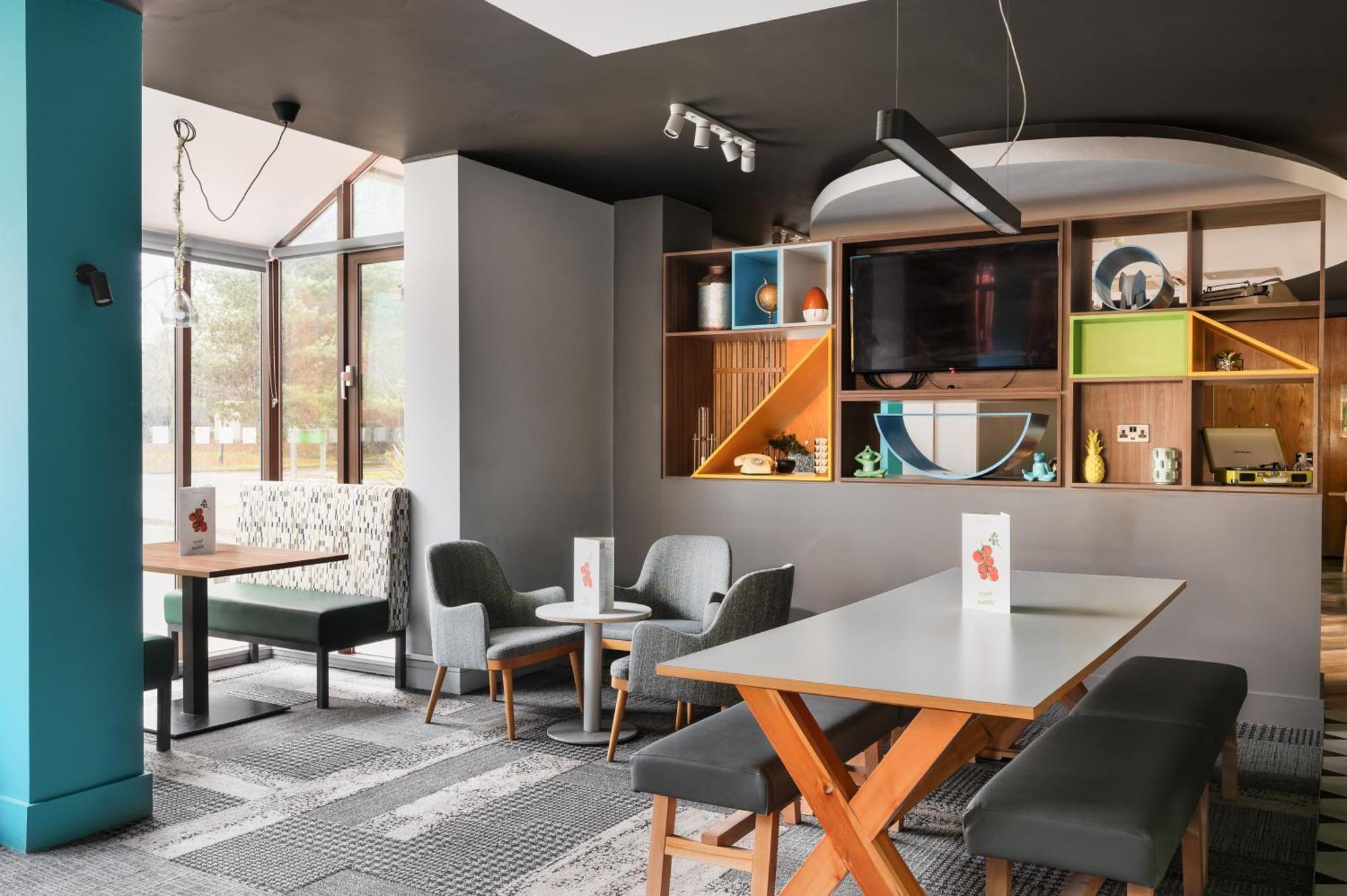Holiday Inn Northampton By Ihg Εξωτερικό φωτογραφία