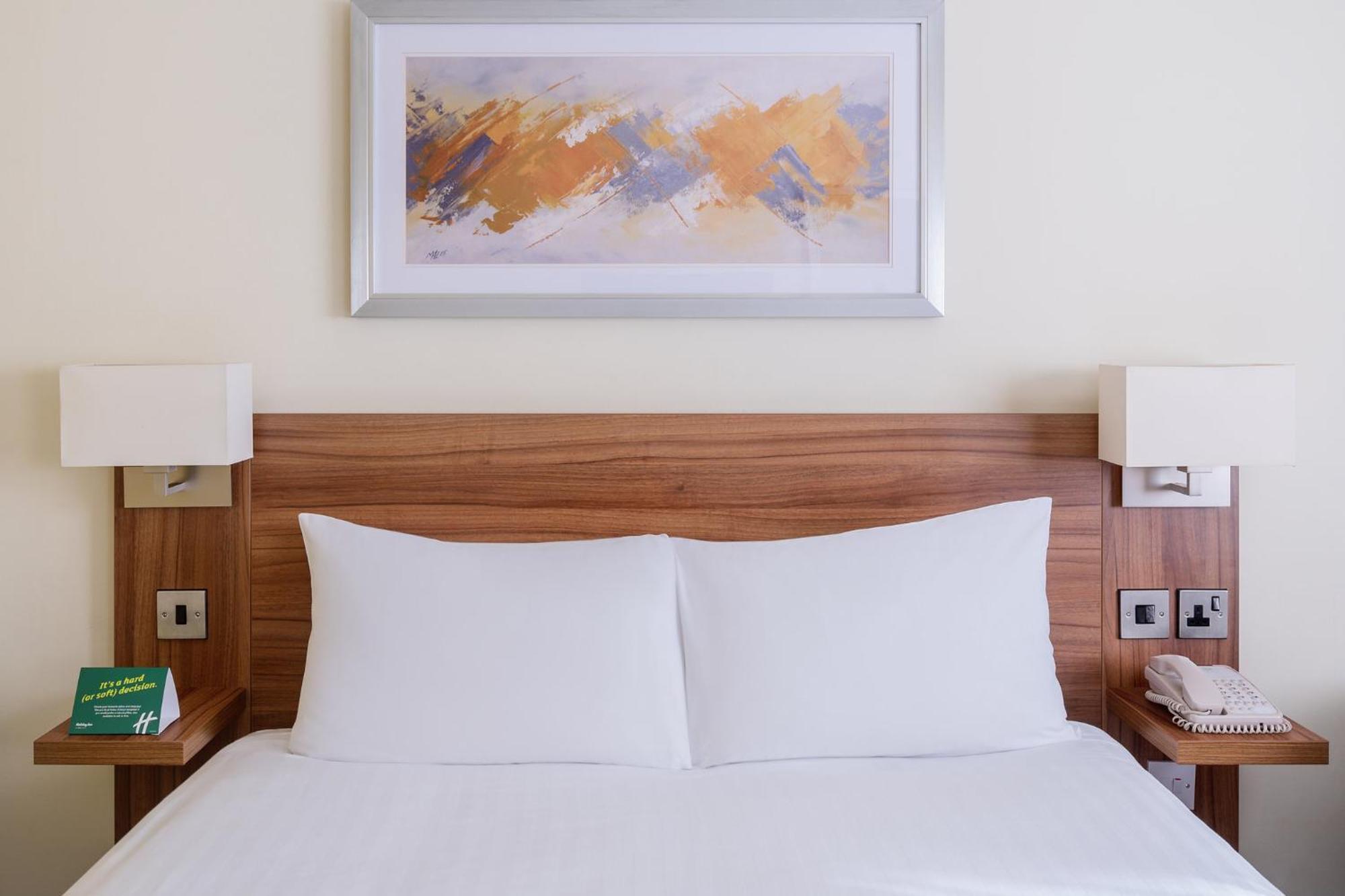 Holiday Inn Northampton By Ihg Εξωτερικό φωτογραφία