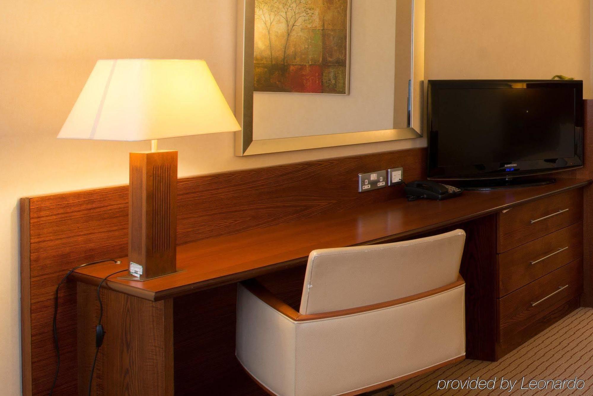 Holiday Inn Northampton By Ihg Εξωτερικό φωτογραφία